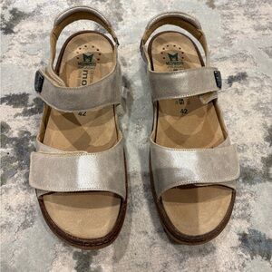 Mephisto Mobilis Ergonomic Light Taupe Women's Sandals
